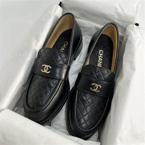 chanel shiny calfskin loafers